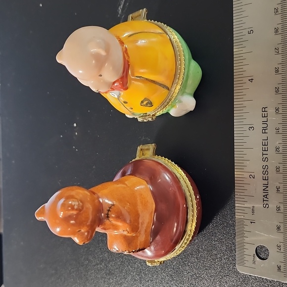 Antique Jewelry Bear Shape Holder - Picture 3 of 5